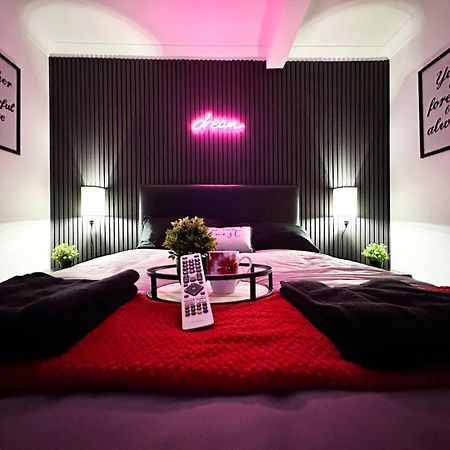 Boutique Backyard Bungalow - Brimsdown Enfield Extérieur photo