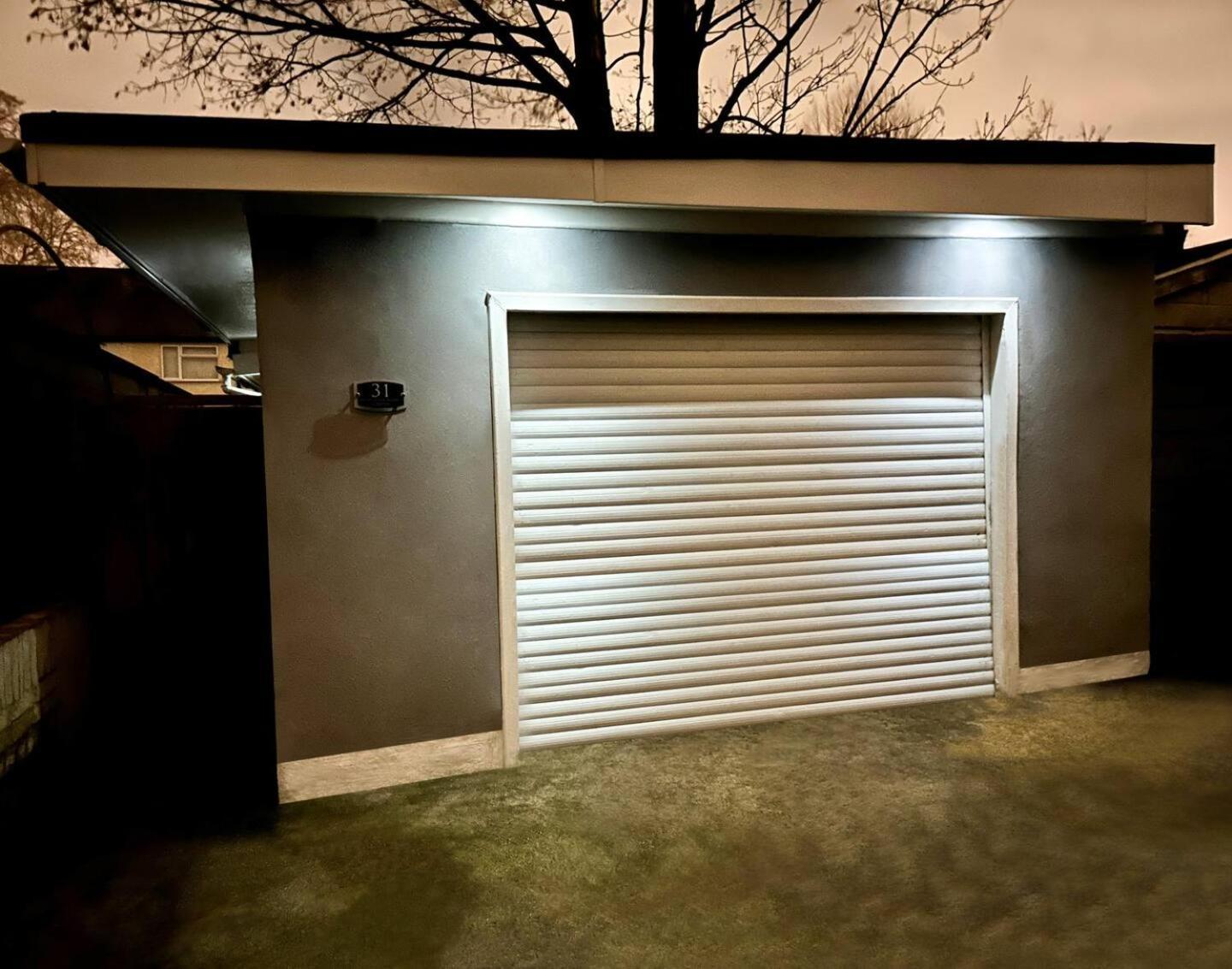 Boutique Backyard Bungalow - Brimsdown Enfield Extérieur photo