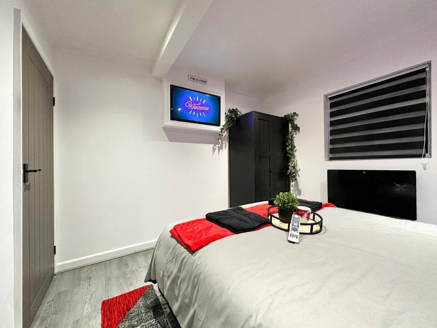 Boutique Backyard Bungalow - Brimsdown Enfield Extérieur photo